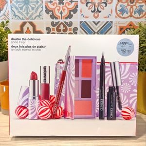 NWT Clinique Holiday Double the Delicious Makeup Bundle